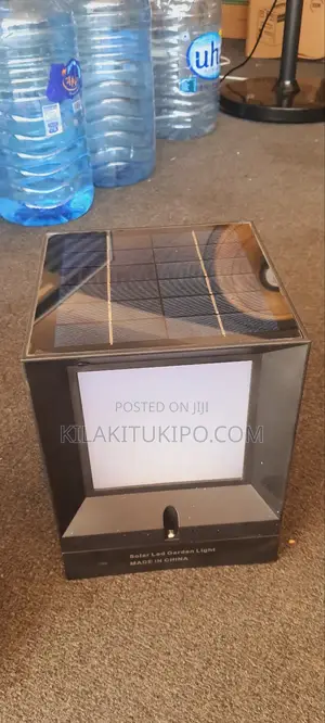 Box Solar Garden Light