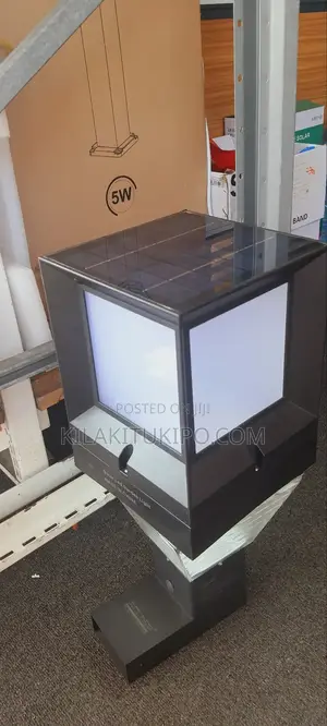 Box Solar Garden Light