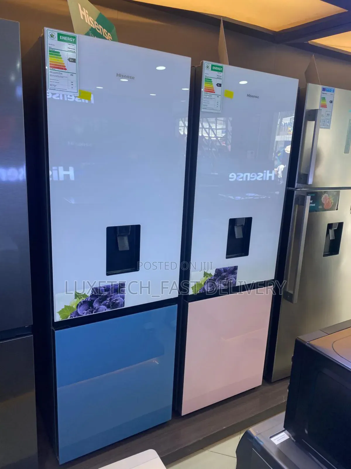Hisense 350l Double Door Refrigerator With a Water Dispenser