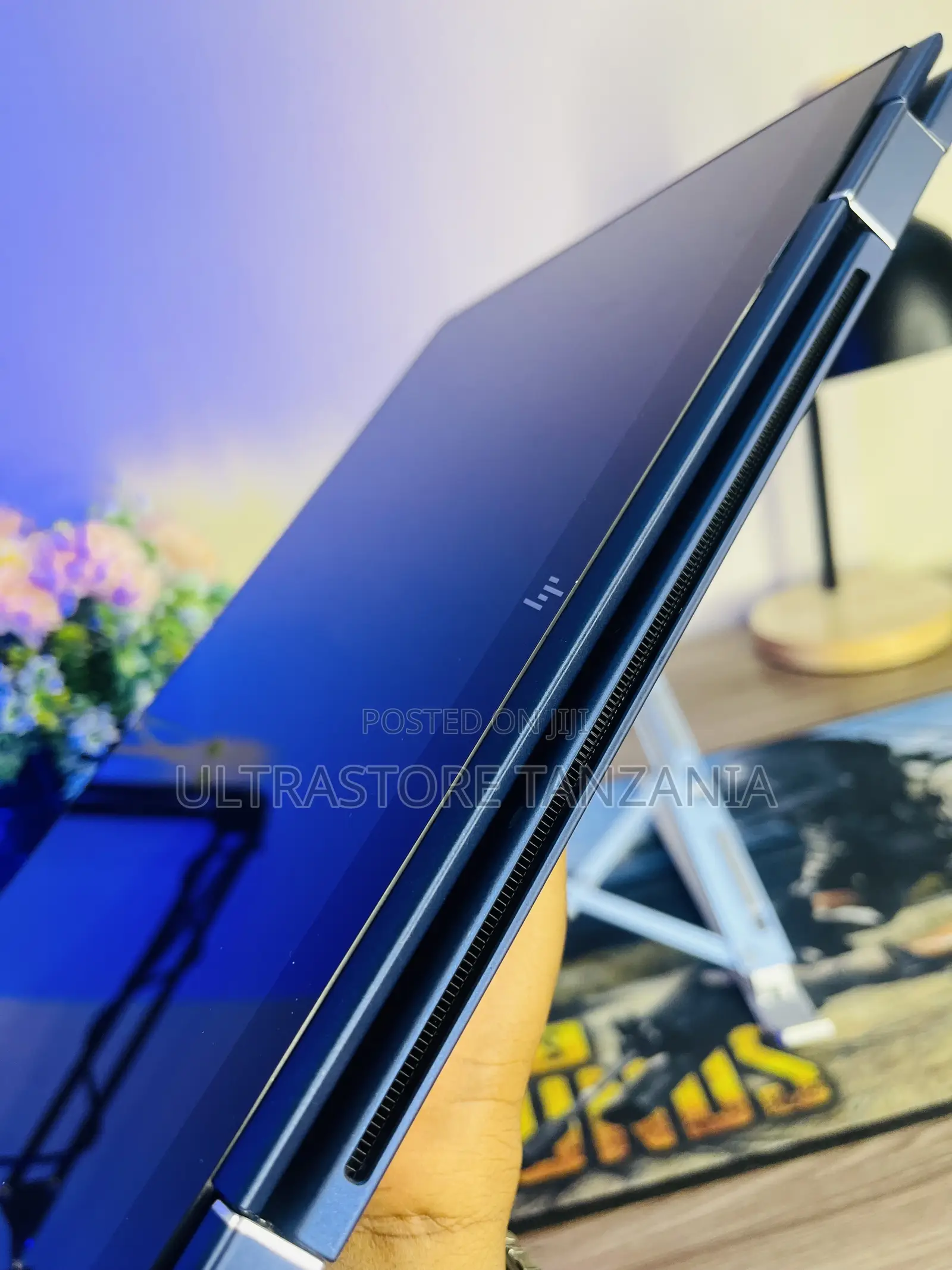 New Laptop HP Dragonfly G4 16GB Intel Core I7 SSD 512GB