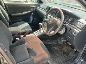 Toyota Corolla RunX 1.5 X FWD 2004 Black