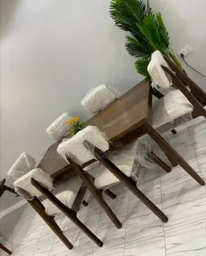 Dinning Table Ya Kisasa