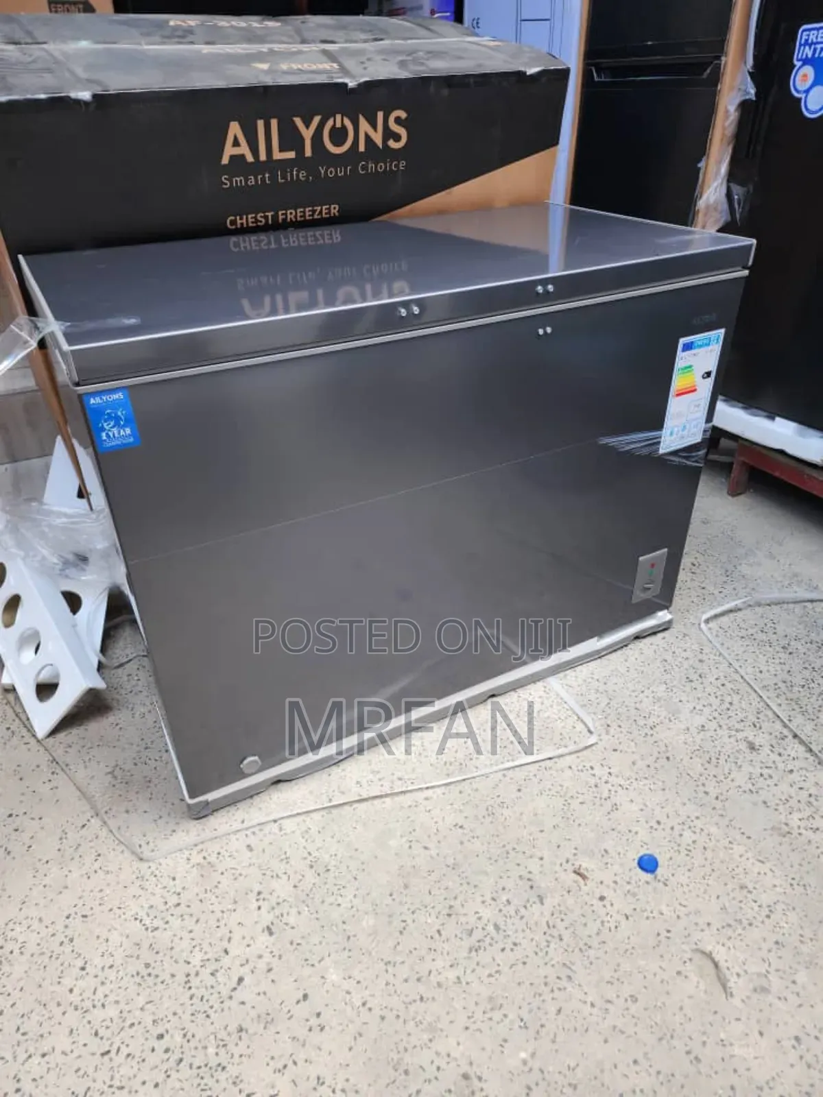 Ailyons Chest Freezer 301L