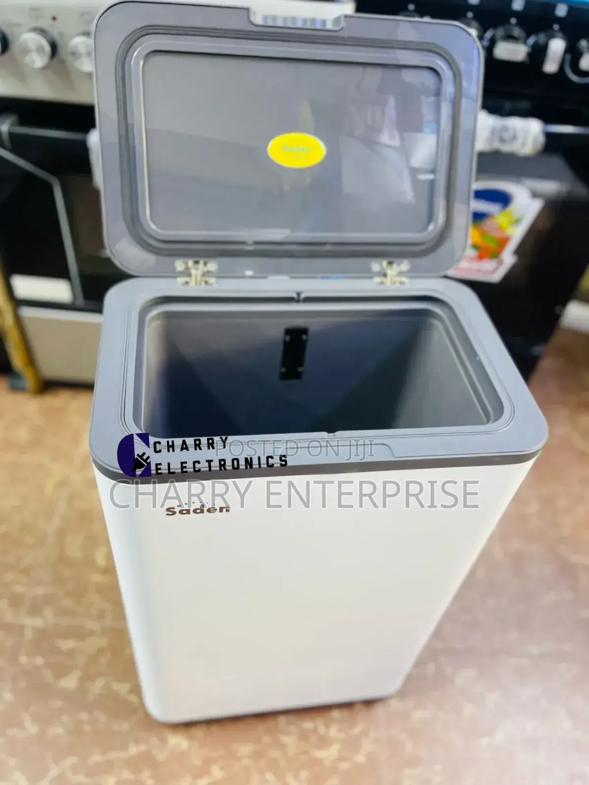 *Saden Portable Freezer 
Ni Imara Na Inagandisha Vizuri 25L
