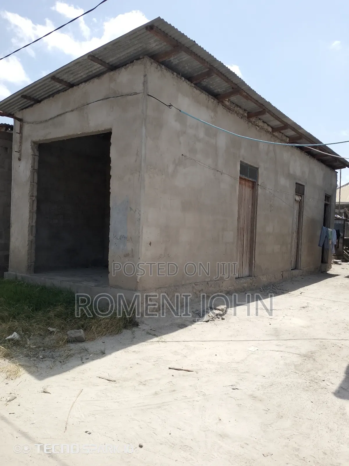 9bdrm Apartment in Tanzania Daresalaam, Ilala for sale