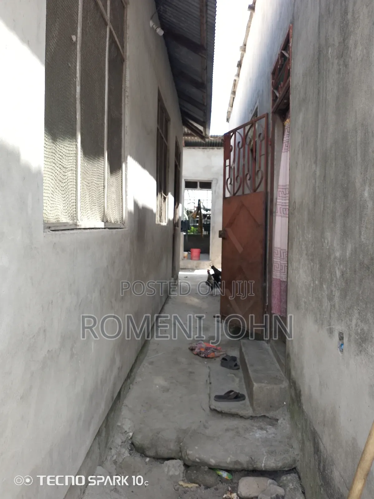 9bdrm Apartment in Tanzania Daresalaam, Ilala for sale
