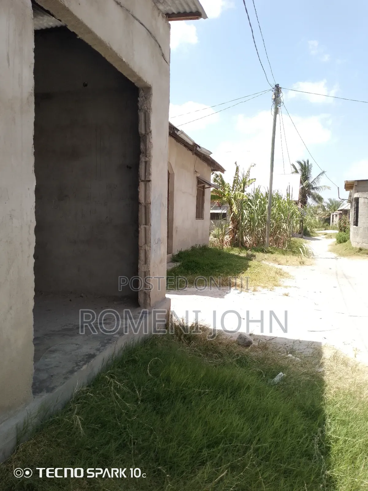 9bdrm Apartment in Tanzania Daresalaam, Ilala for sale