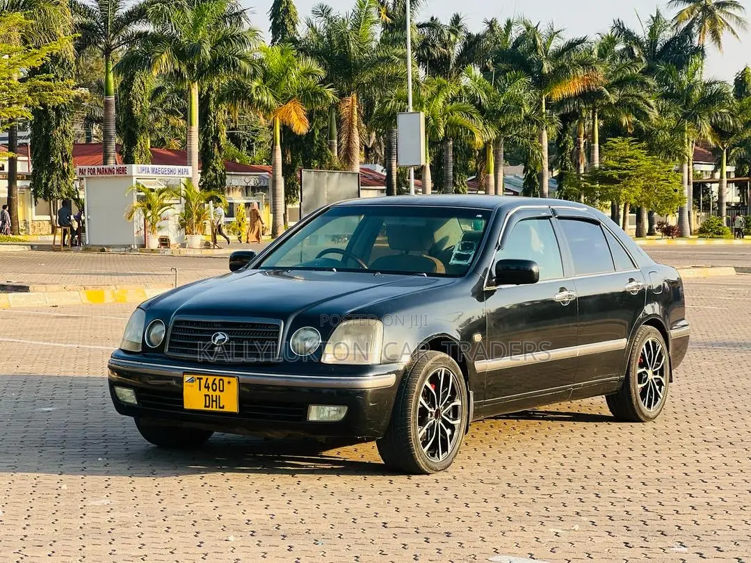 Toyota Progress 2003 Black