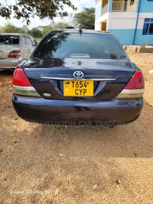 Toyota Mark II 2002 Blue