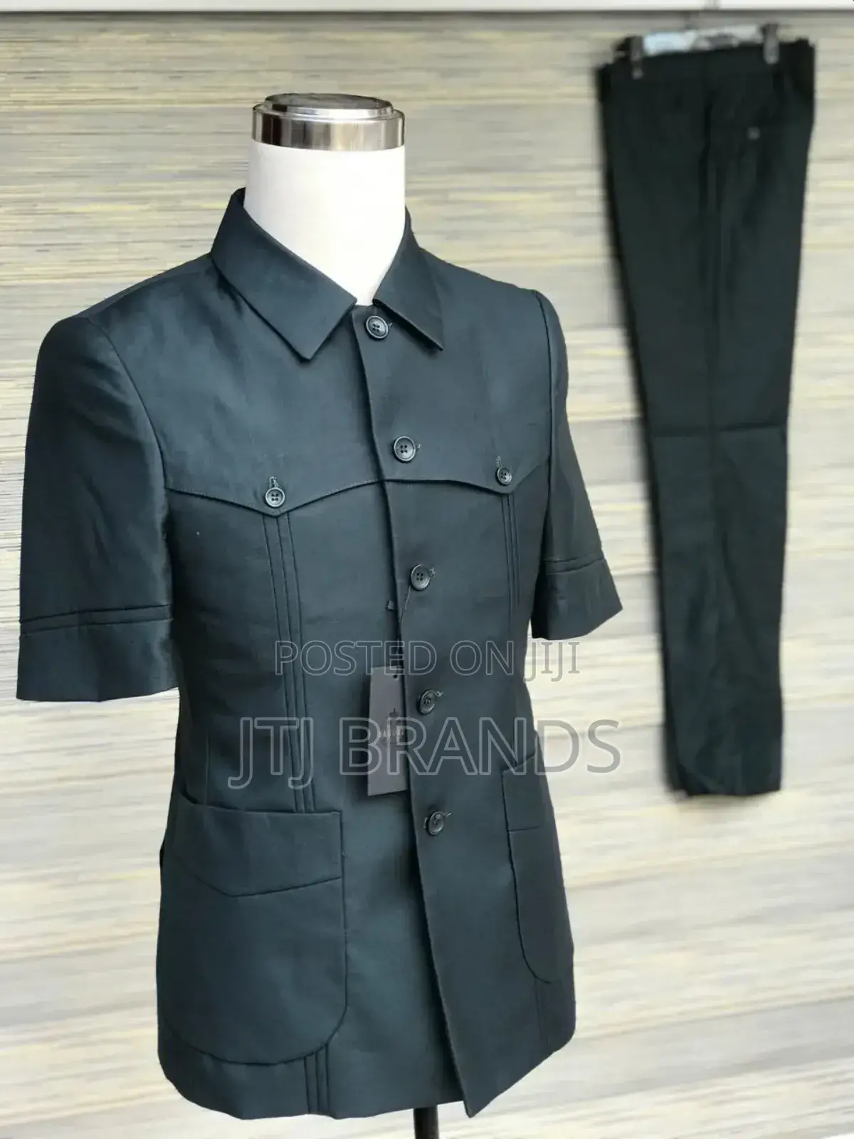 Short Sleeve Kaunda Suit
