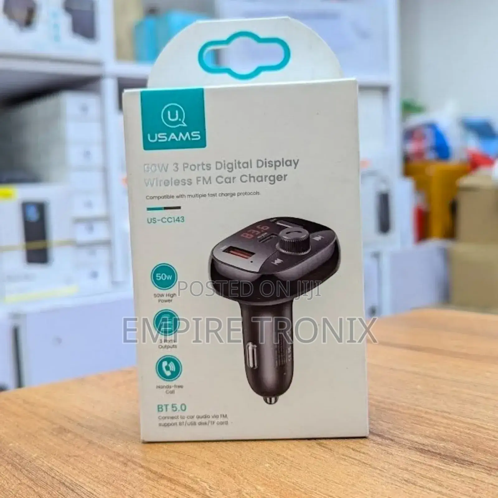 Usams Cc143 50W 2A+C 3 Ports Wireless Fm Car Charger
