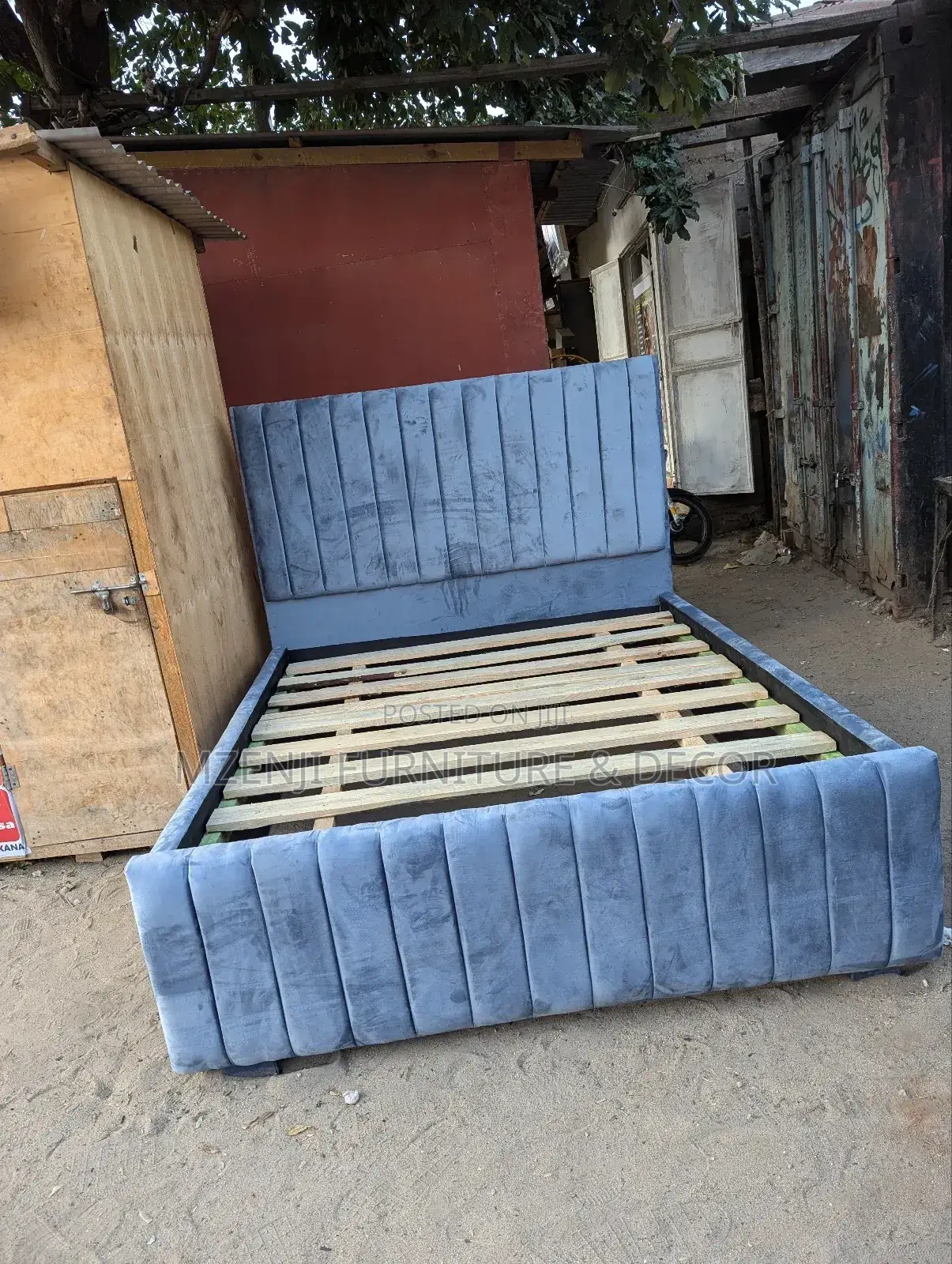 Bedsofa NZURI Light Grey