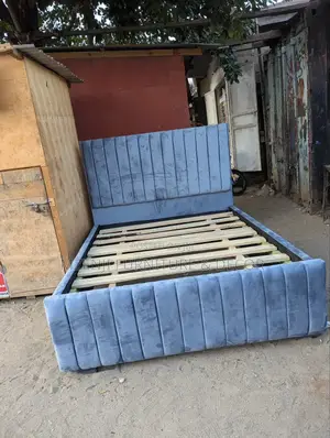 Bedsofa NZURI Light Grey