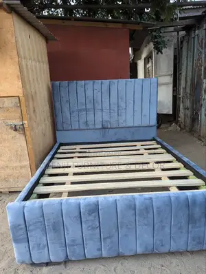 Bedsofa NZURI Light Grey