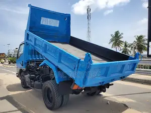 Mitsubishi Canter Tipper