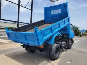 Mitsubishi Canter Tipper