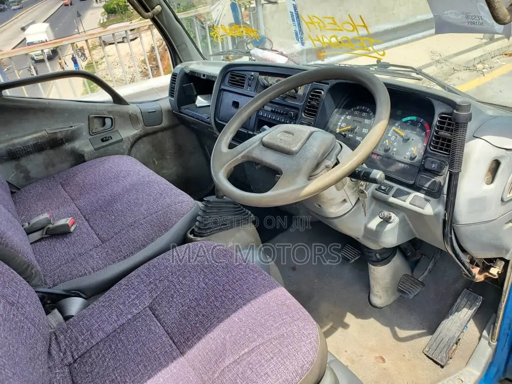 Mitsubishi Canter Tipper