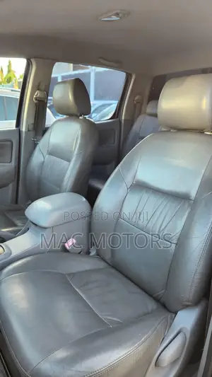 Toyota Hilux 2006 Blue