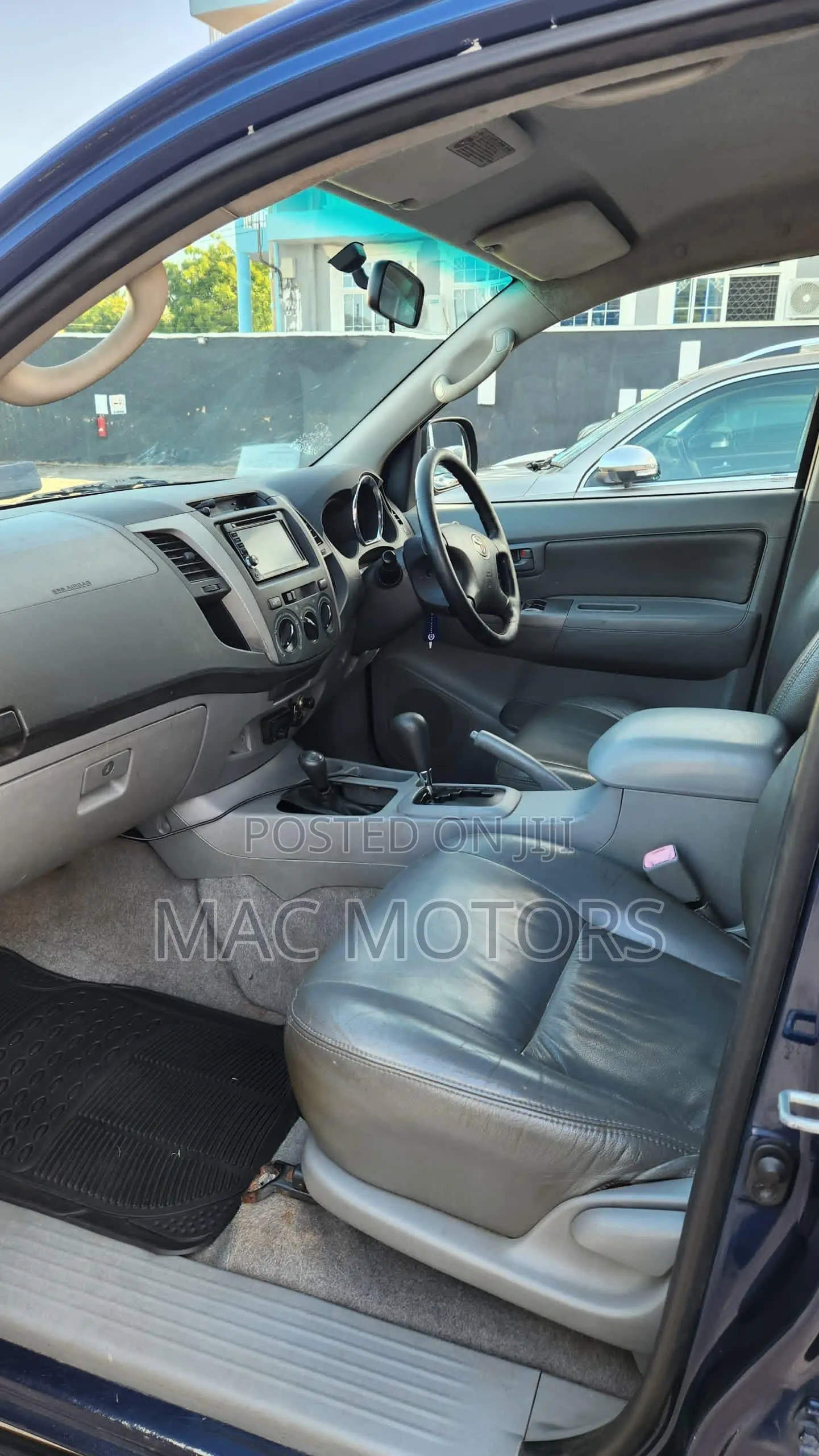 Toyota Hilux 2006 Blue