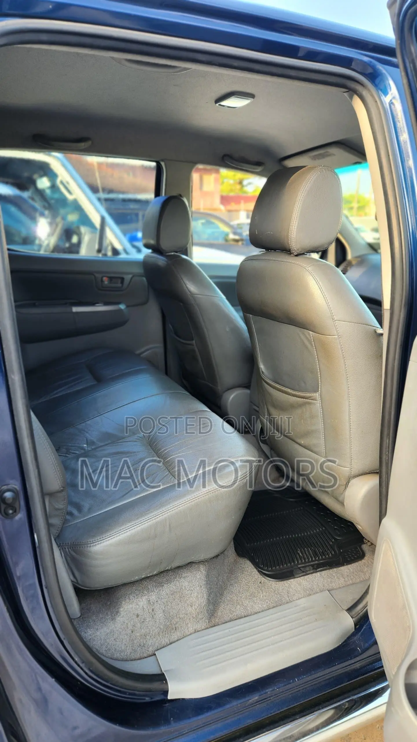 Toyota Hilux 2006 Blue