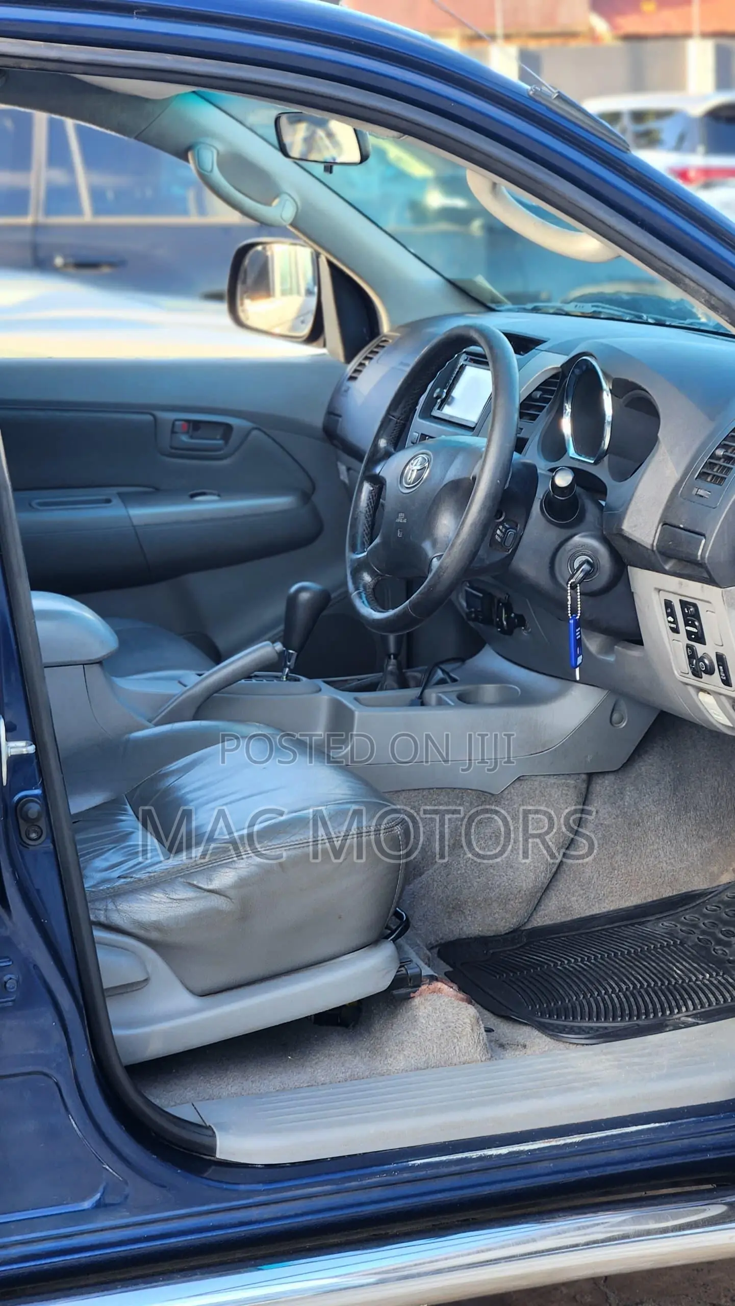 Toyota Hilux 2006 Blue