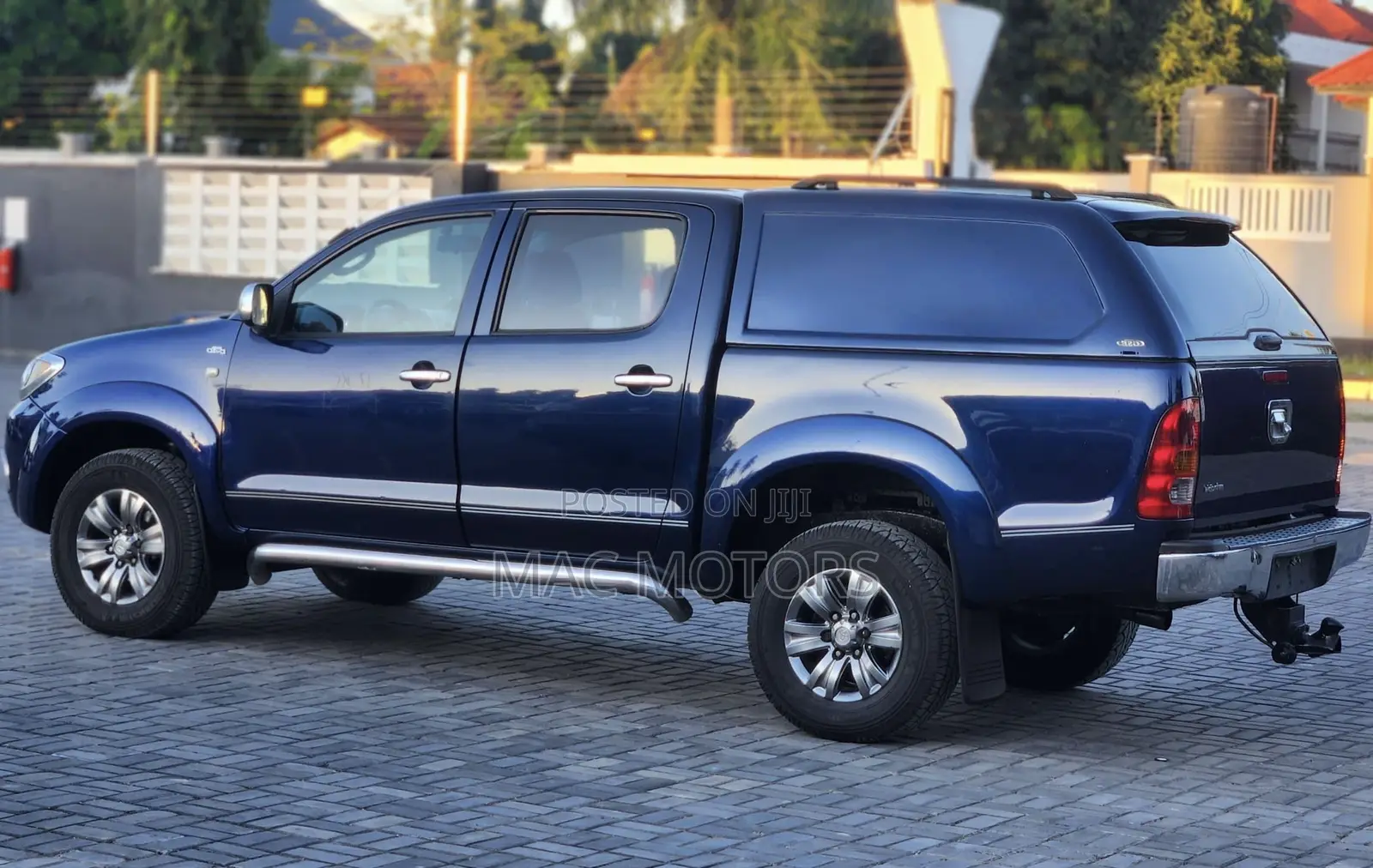 Toyota Hilux 2006 Blue