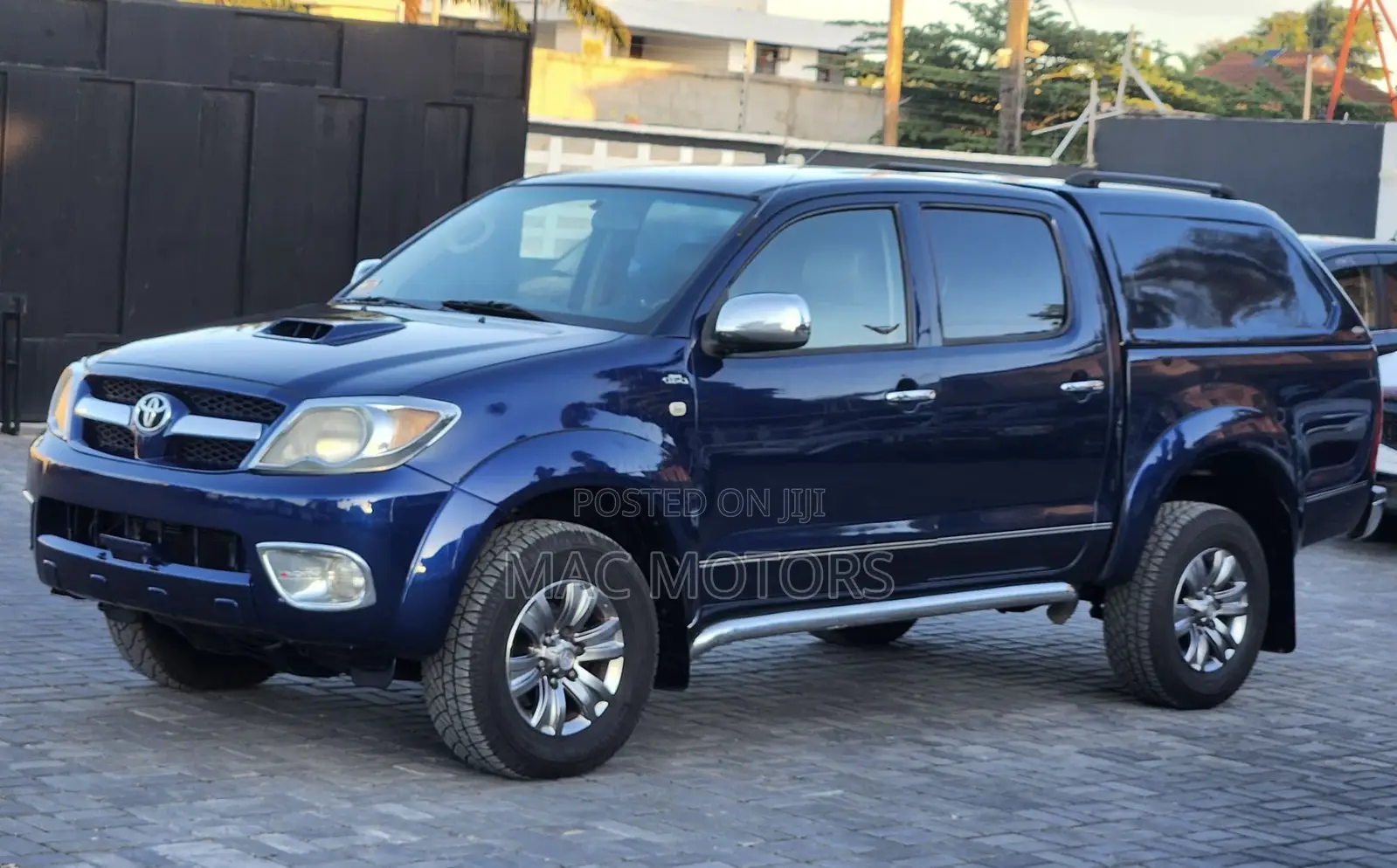 Toyota Hilux 2006 Blue