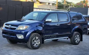 Toyota Hilux 2006 Blue