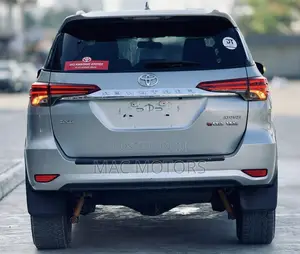 Toyota Fortuner 2.8 D AWD 2019 Silver