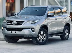 Toyota Fortuner 2.8 D AWD 2019 Silver