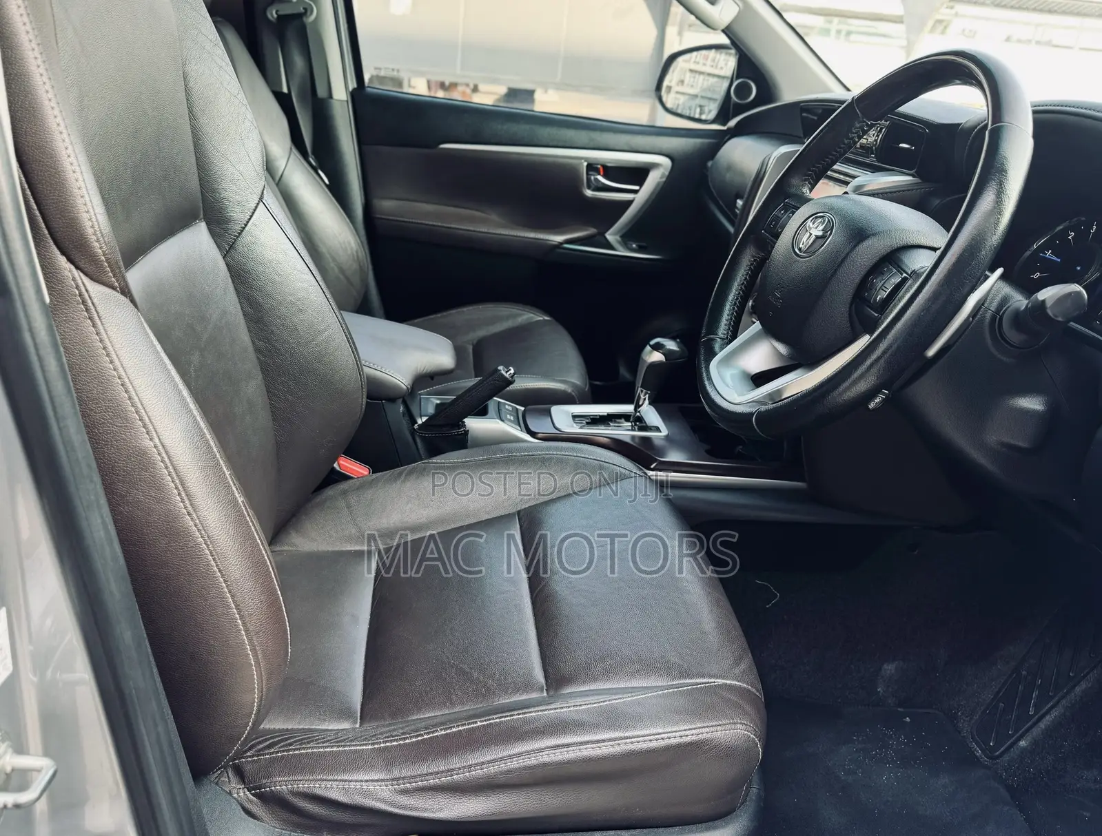 Toyota Fortuner 2.8 D AWD 2019 Silver
