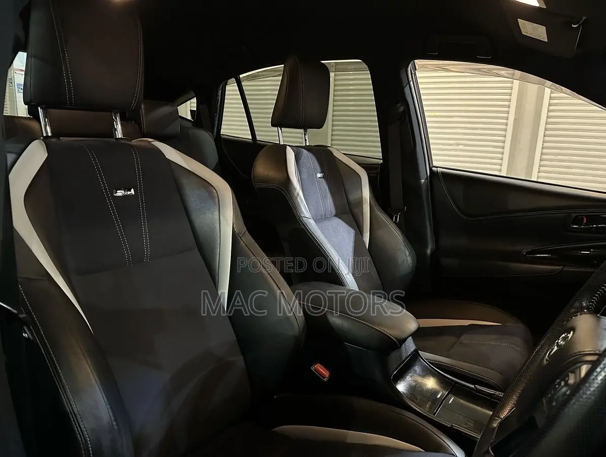 Toyota Harrier 2.0 2015 Blue