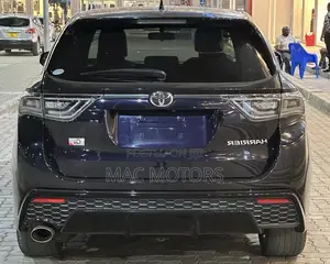Toyota Harrier 2.0 2015 Blue