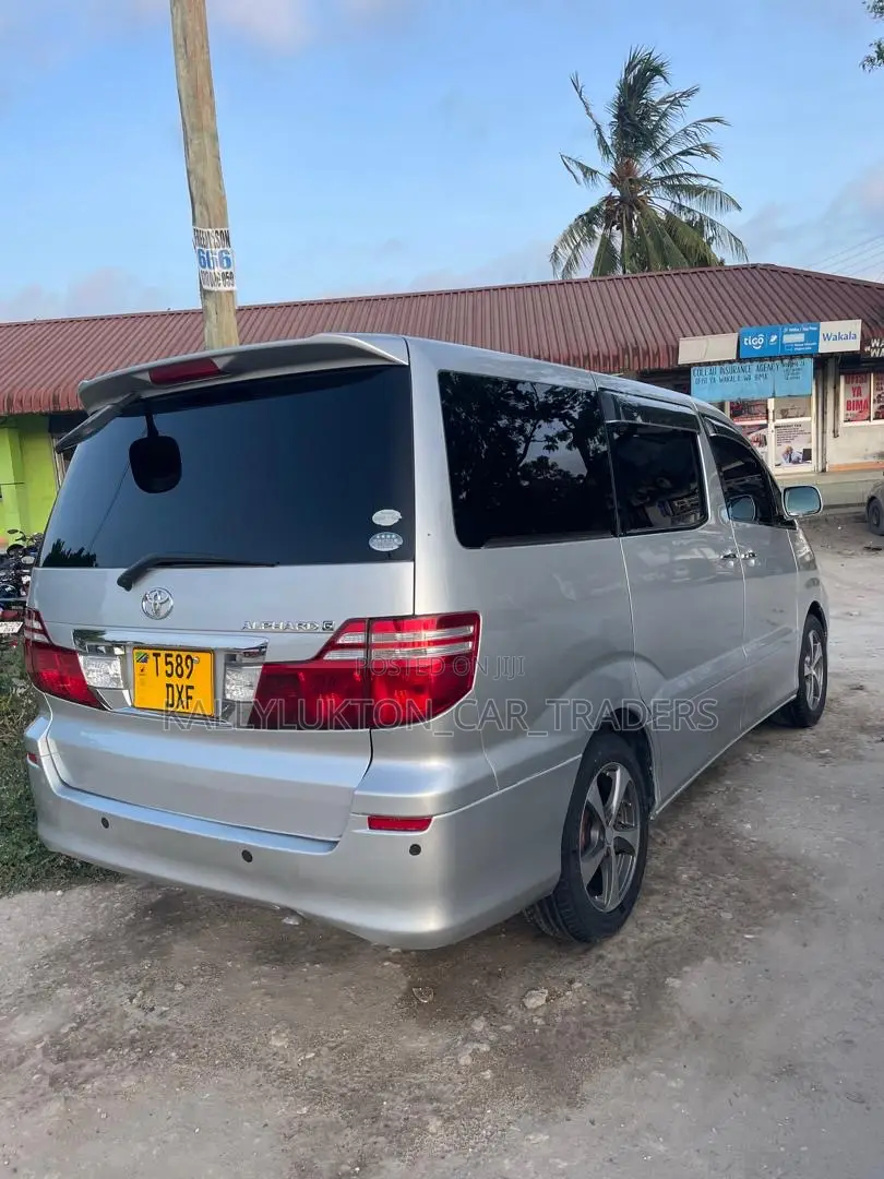 Toyota Alphard 2009 Silver