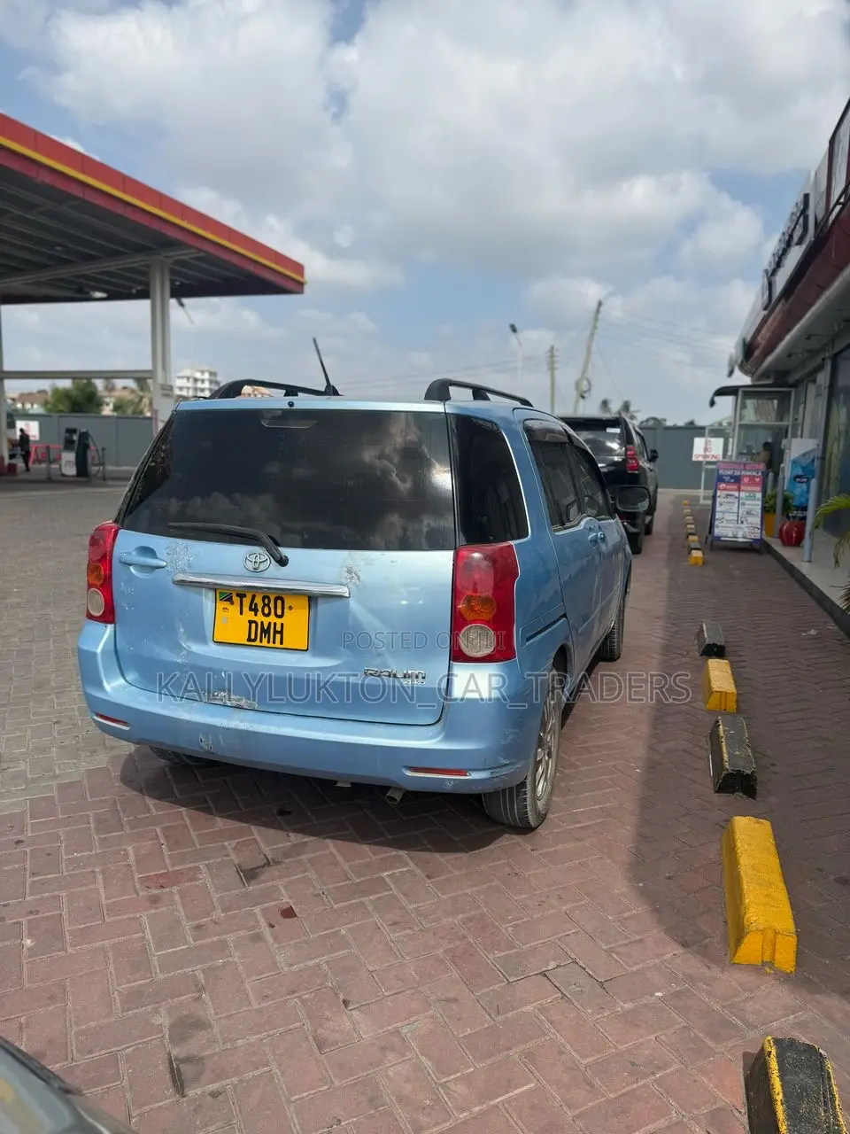 Toyota Raum 2008 Blue