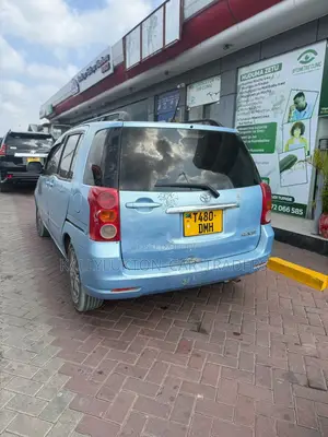 Toyota Raum 2008 Blue