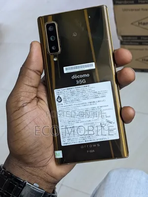 Fujitsu Arrows NX9 F-52A 128 GB Gold