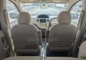 Toyota Sienta 1.5 FWD 2008 Gray