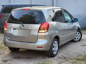 Toyota Corolla Spacio 2003 Silver
