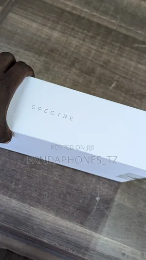 New Laptop HP Spectre X360 13 16GB Intel Core I7 SSD 512GB