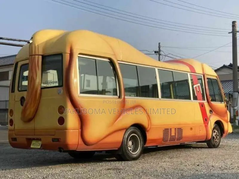 Mitsubishi Fuso Rosa 1998 Yellow