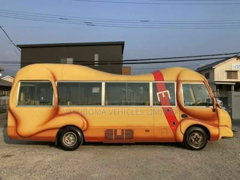 Mitsubishi Fuso Rosa 1998 Yellow
