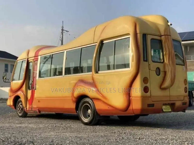 Mitsubishi Fuso Rosa 1998 Yellow