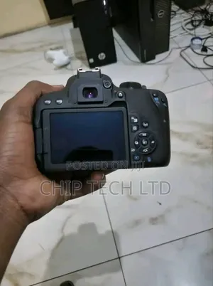 Canon 800d With Lens
