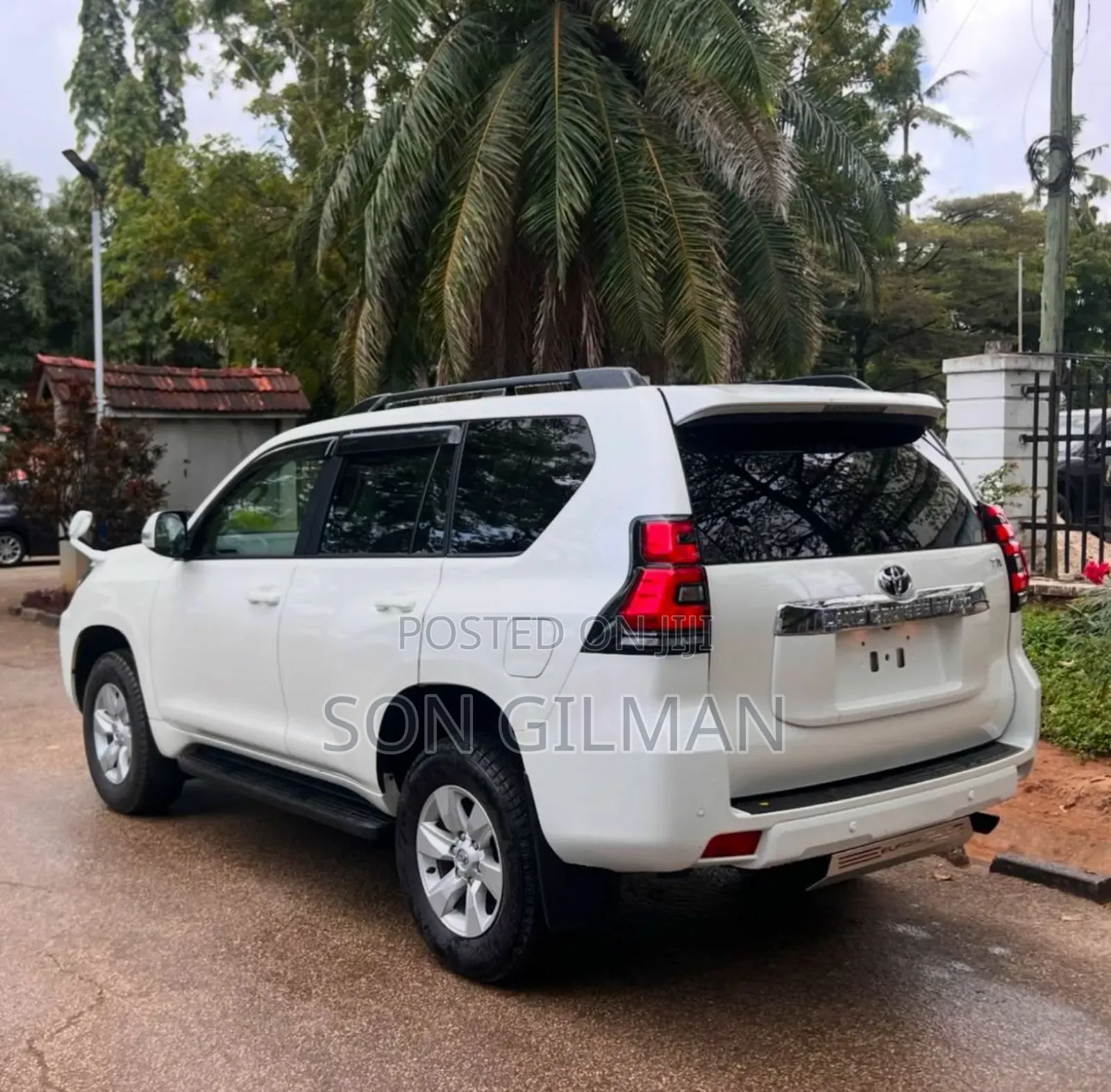 Toyota Land Cruiser Prado 2022 Pearl