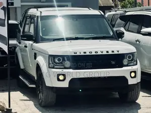 Land Rover Discovery 2015 White