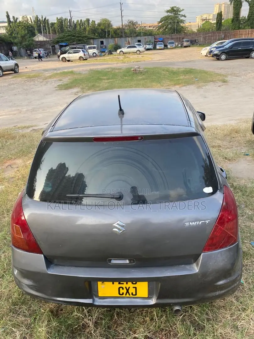 Suzuki Swift 2003 Gray