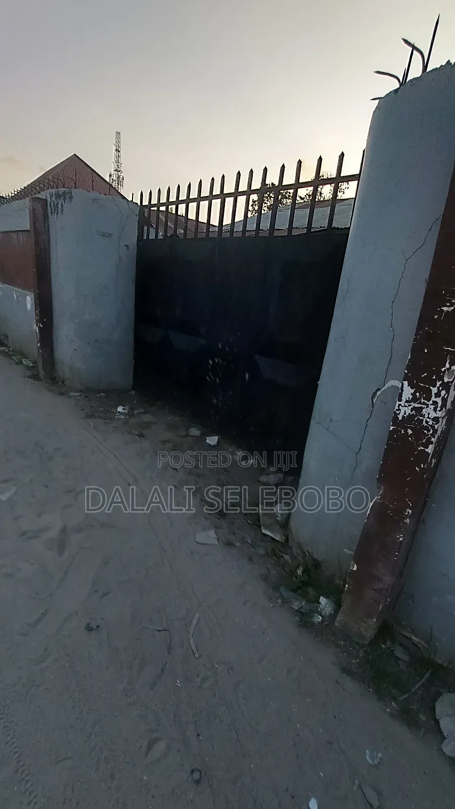 Show Room It Look at Tarmac Igesa Road