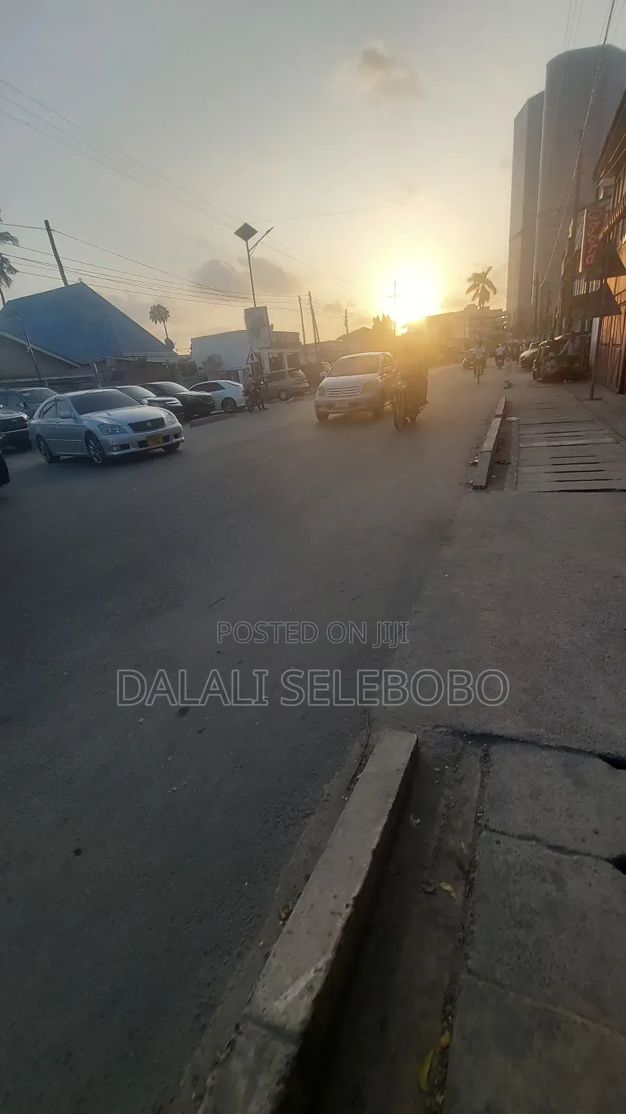 Show Room It Look at Tarmac Igesa Road