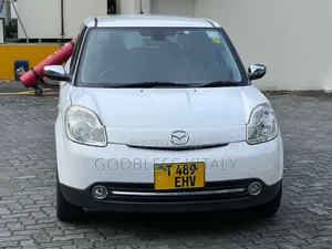 Mazda Verisa 2010 White